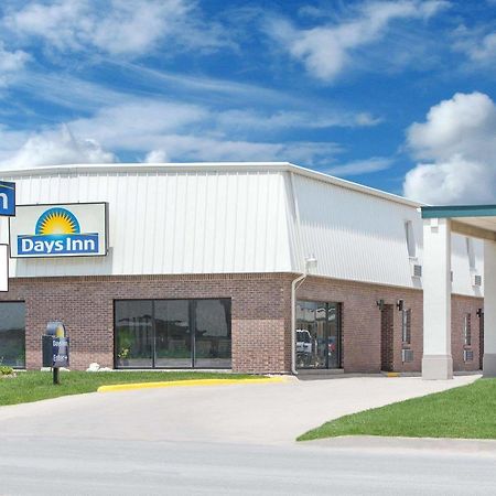Days Inn By Wyndham Emporia Kültér fotó